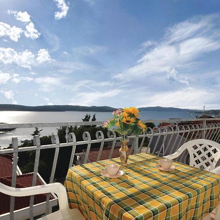 Amazing Apartment In Trogir With Kitchen Eksteriør billede